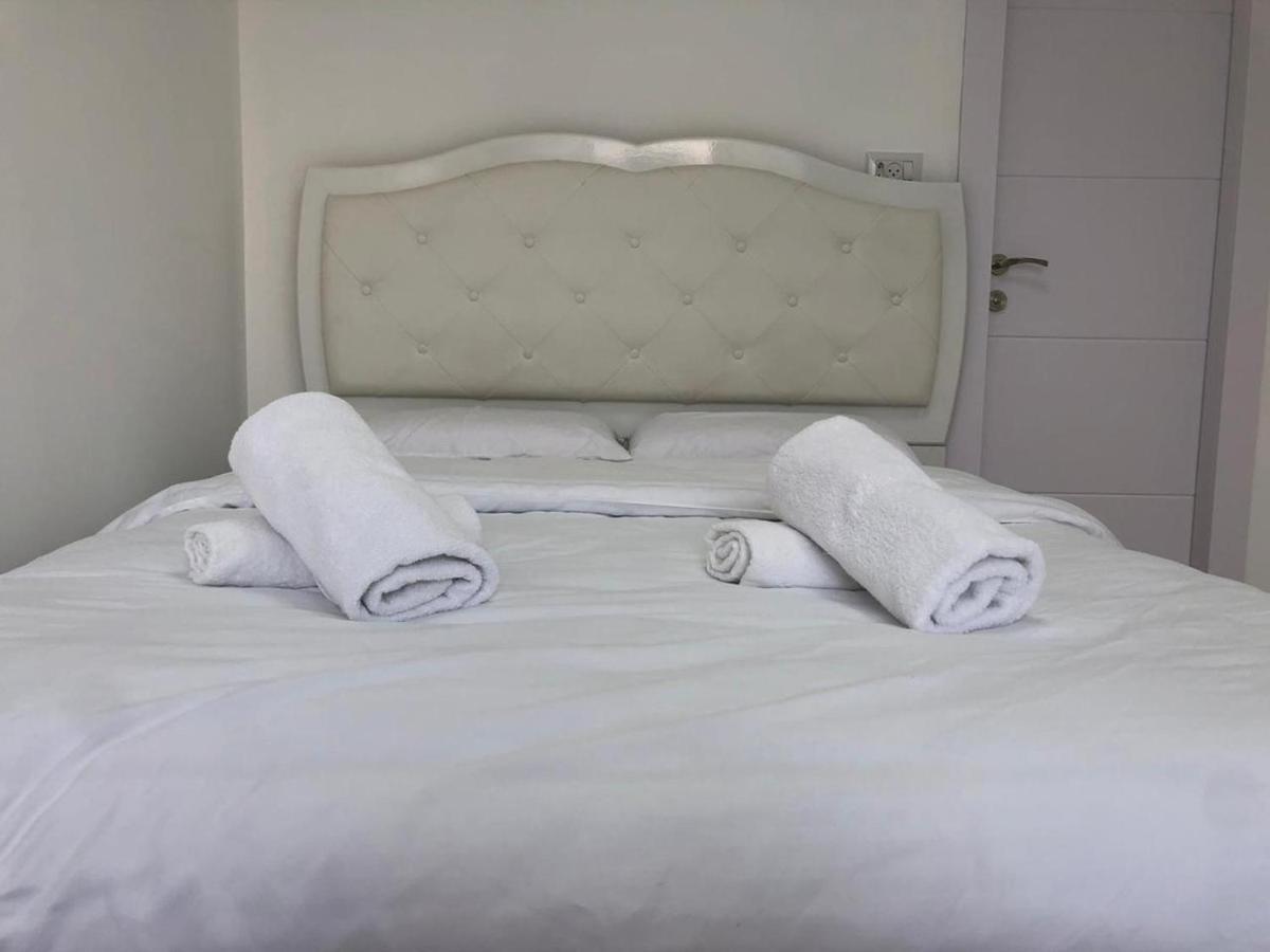 Sea Line Hotel From R&A Group Bat Yam Buitenkant foto