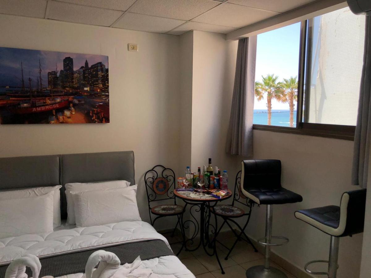 Sea Line Hotel From R&A Group Bat Yam Buitenkant foto