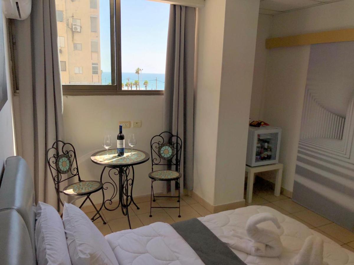 Sea Line Hotel From R&A Group Bat Yam Buitenkant foto