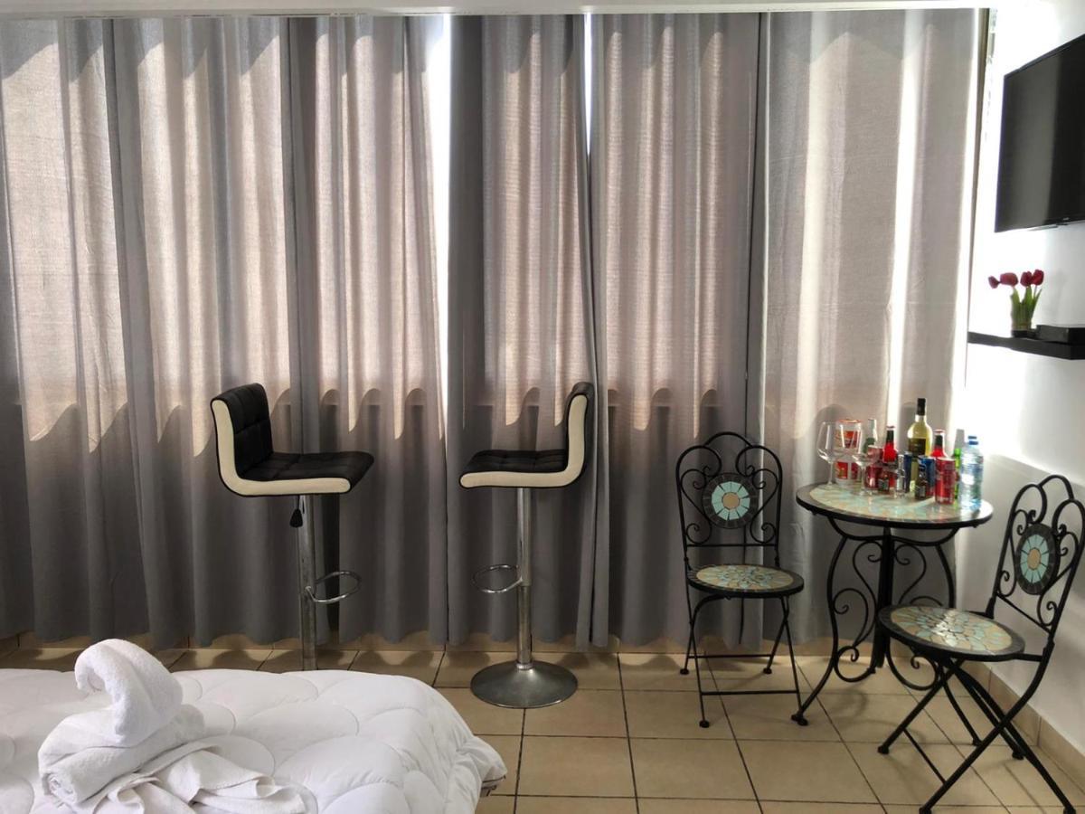 Sea Line Hotel From R&A Group Bat Yam Buitenkant foto